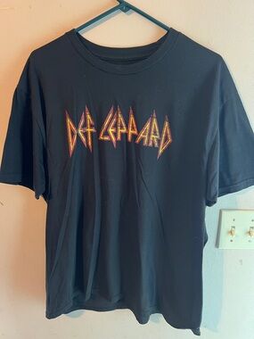 DEF LEPPARD BAND TEE BLACK SIZE XL